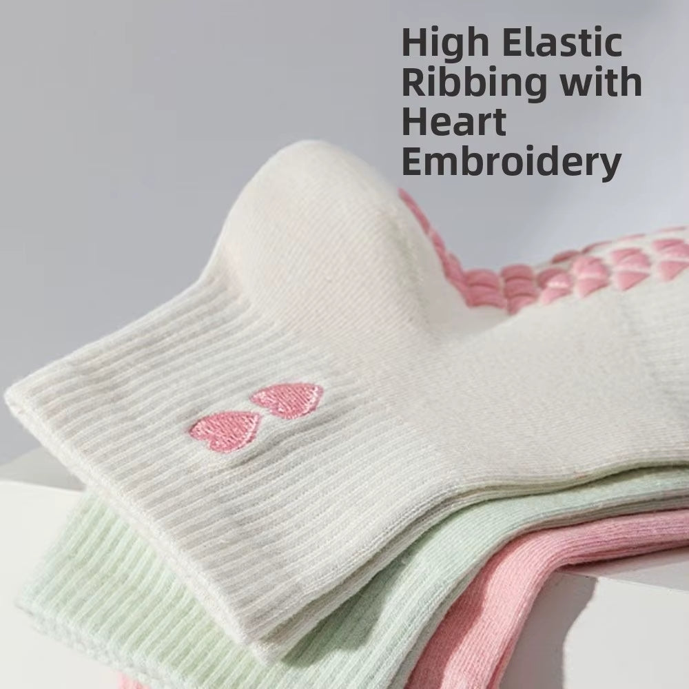 New Cotton Pilates Socks Harajuku Street Sweat-Absorbent Heart Embroidery Socks Non-Slip Grip Casual Mid Tube Socks